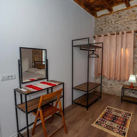 Intown Guesthouse Shkoder Exterior photo
